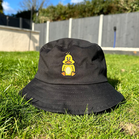 Bucket hat with ducks on sale